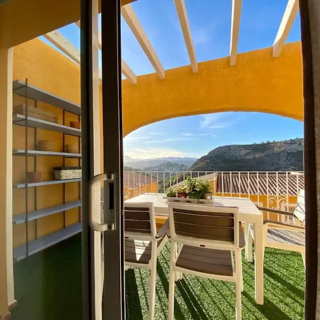 Montacala Holidays House